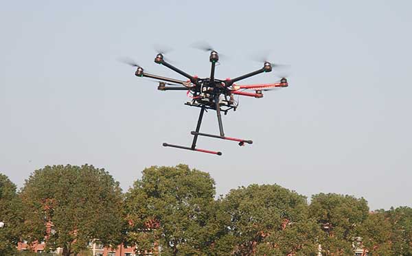 無人機(jī)駕駛證可以高薪就業(yè),大學(xué)生紛至沓來