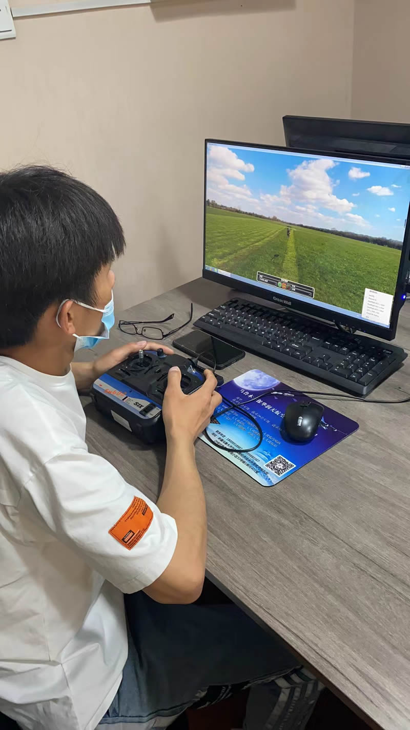 新疆兵團草原檢測中心無人機執(zhí)照培訓