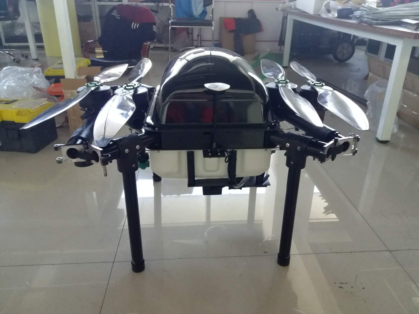 新疆植保無(wú)人機(jī)培訓(xùn) 新疆無(wú)人機(jī)駕駛培訓(xùn)學(xué)校:無(wú)人機(jī)在植保領(lǐng)域有哪些優(yōu)勢(shì)