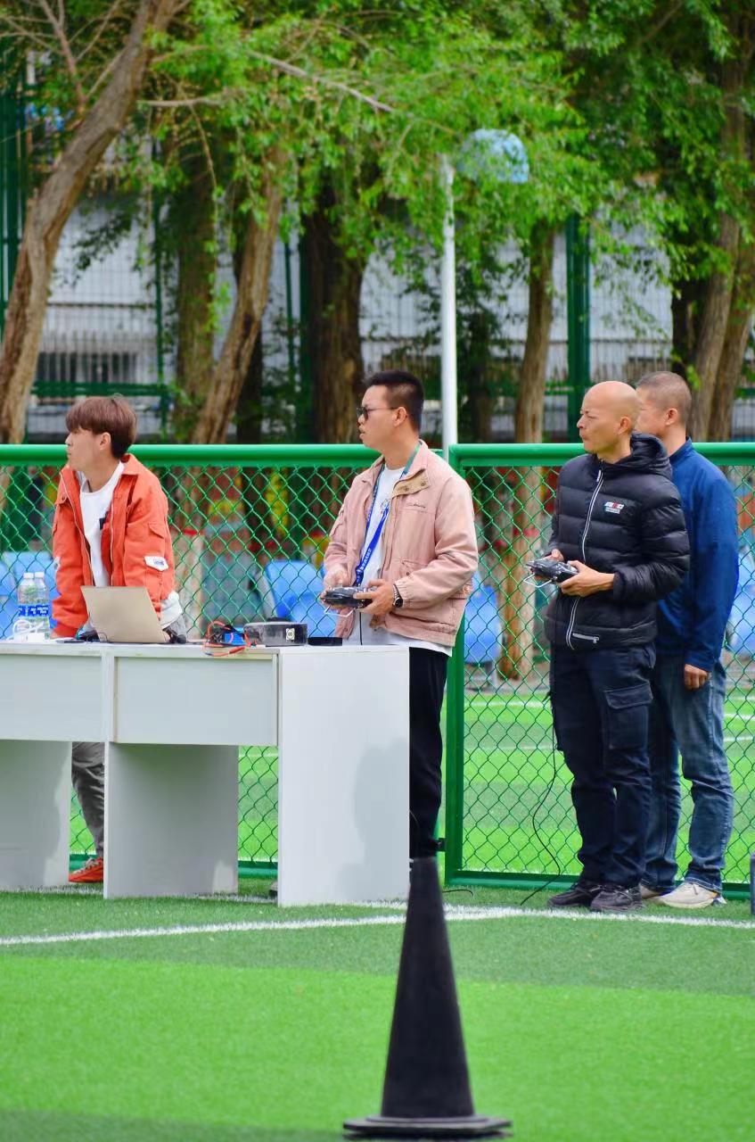 無人機(jī)駕駛員月入過萬,你確認(rèn)不要學(xué)習(xí)無人機(jī)培訓(xùn)嗎？