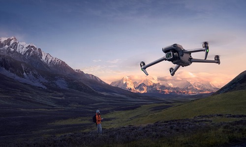 【新疆保華潤天航空】無人機行業新機遇：哪些崗位需要飛行執照？