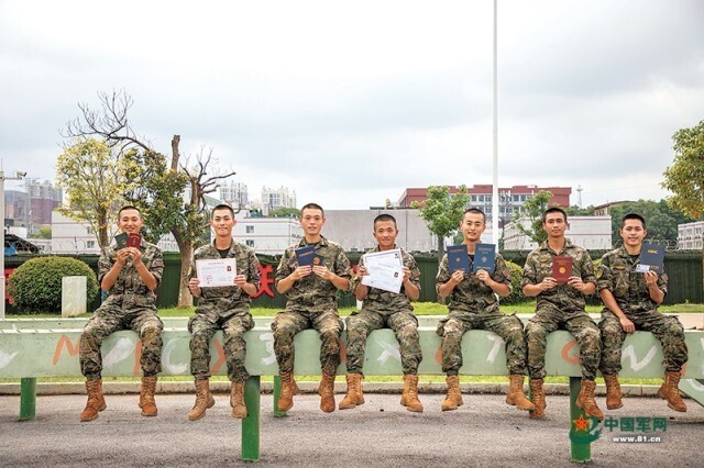 “持證入伍”的新兵越來越多，將給部隊建設帶來哪些影響？-新疆保華潤天航空轉載
