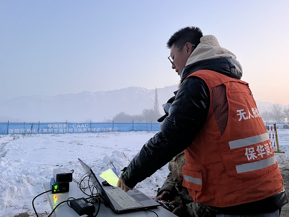 低空經濟爆發：無人機人才缺口達百萬，新疆就業新方向！-保華潤天航空