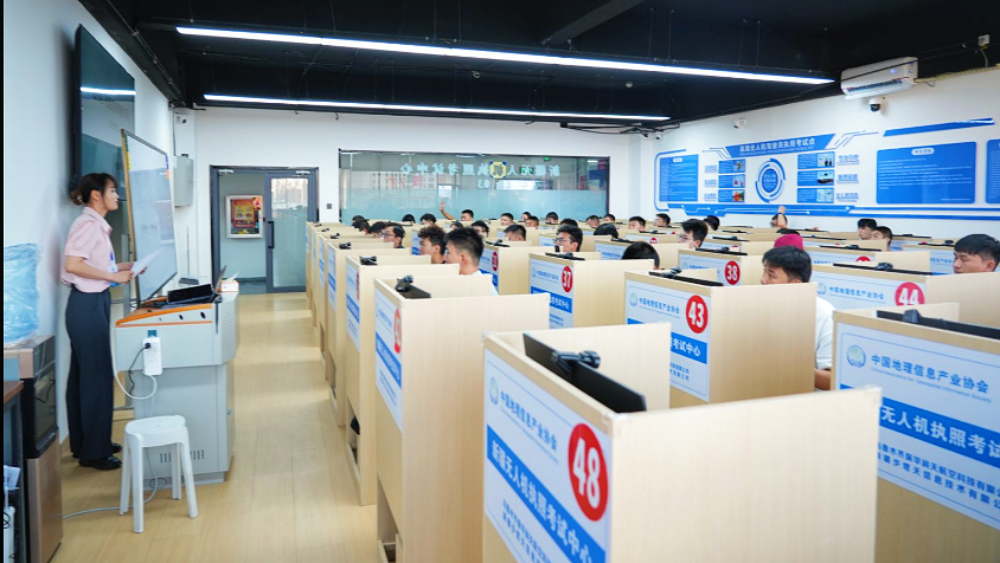 新疆無人機培訓 | CAAC執照成金鑰匙，保華潤天航空助你起飛