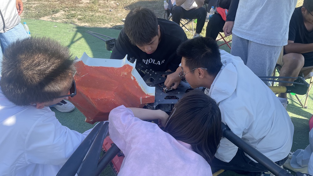 新疆無人機培訓 | 新疆保華潤天航空：無人機培訓新熱潮引領者