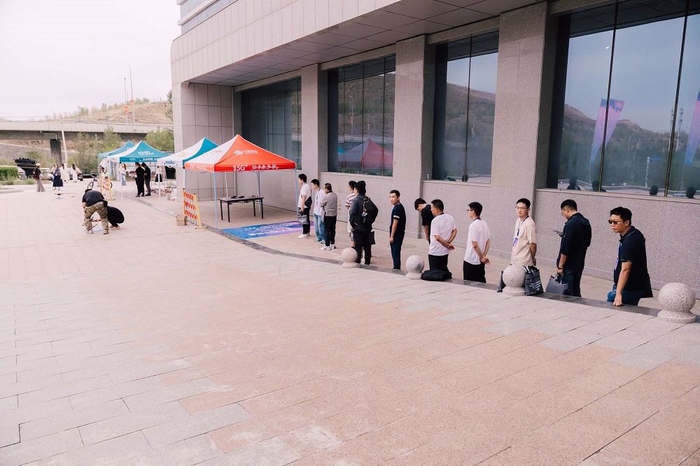 新疆無人機培訓 | 新疆保華潤天航空：開啟無人機夢想之旅