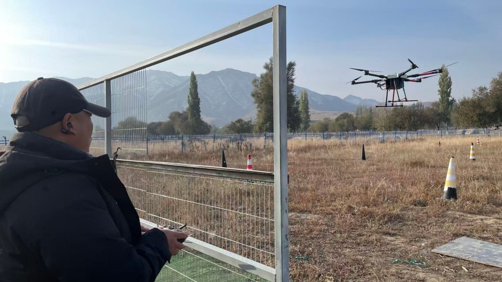 不會(huì)編程也能做測(cè)繪？保華潤天新疆無人機(jī)培訓(xùn)解鎖行業(yè)應(yīng)用門檻