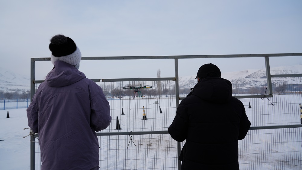 退伍軍人學無人機 新疆保華潤天航空有專項支持