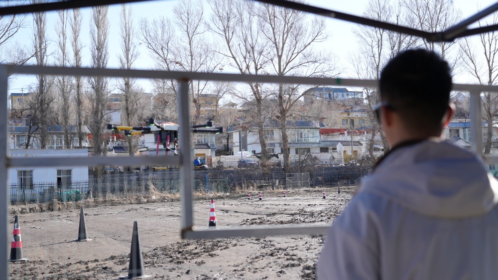 新疆無人機培訓保華潤天航空:畢業推薦就業不是空話